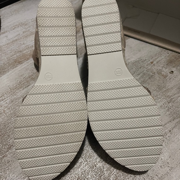 Nicole Miller Wedge Sandals - Picture 9 of 9